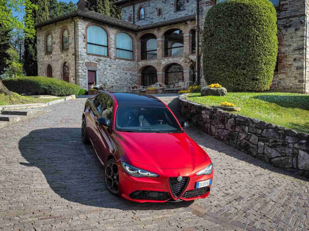 „Alfa Romeo Giulia Intensa“ (nuotr. gamintojo)