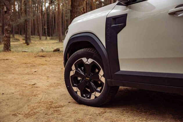 Hibridinio &bdquo;Dacia Duster&ldquo; apžvalga (nuotr. Automobilistika.lt)