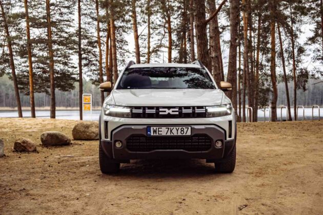 Hibridinio &bdquo;Dacia Duster&ldquo; apžvalga (nuotr. Automobilistika.lt)