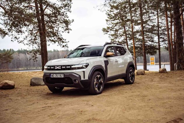 Hibridinio &bdquo;Dacia Duster&ldquo; apžvalga (nuotr. Automobilistika.lt)