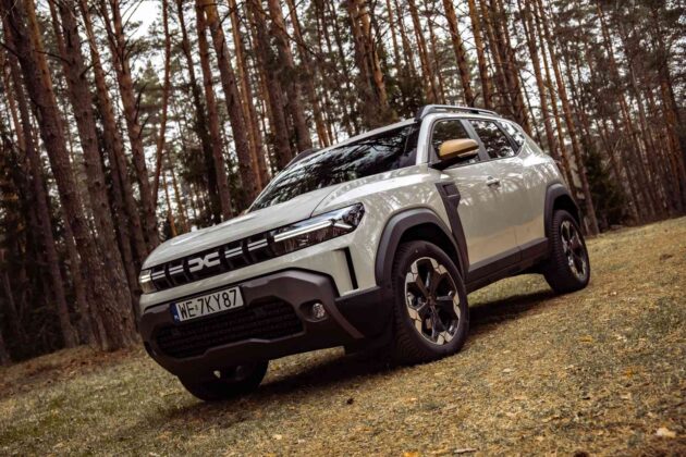 Hibridinio &bdquo;Dacia Duster&ldquo; apžvalga (nuotr. Automobilistika.lt)