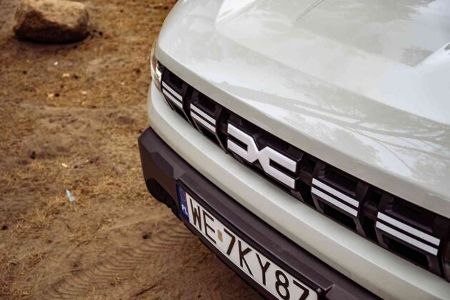 Hibridinio &bdquo;Dacia Duster&ldquo; apžvalga (nuotr. Automobilistika.lt)