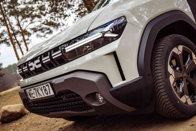 Hibridinio &bdquo;Dacia Duster&ldquo; apžvalga (nuotr. Automobilistika.lt)
