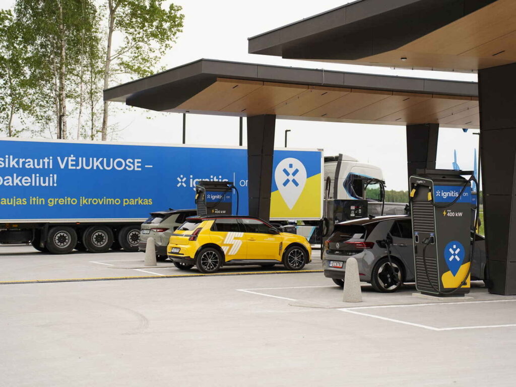 Naujas elektromobiliu ikrovimo parkas nuotr. organizatoriu 1