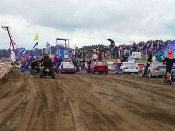 Varžybos Vilkyčių automobilių sporto komplekse (nuotr. organizatorių)