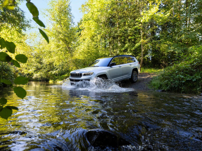 „Jeep Grand Cherokee L“ (nuotr. gamintojo)