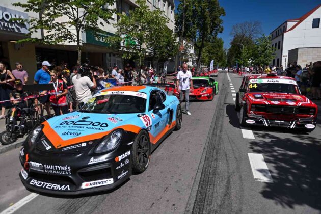 &bdquo;Aurum 1006 km&ldquo; lenktynių paradas ir &bdquo;Super Sprint&ldquo; lenktynės (nuotr. Vytautas Pilkauskas)