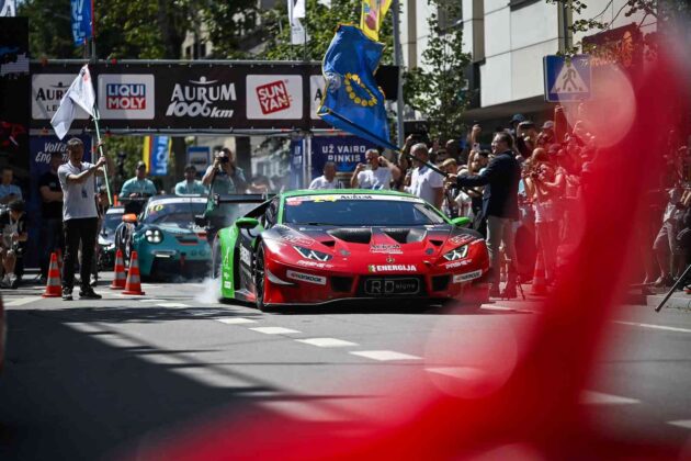 &bdquo;Aurum 1006 km&ldquo; lenktynių paradas ir &bdquo;Super Sprint&ldquo; lenktynės (nuotr. Vytautas Pilkauskas)