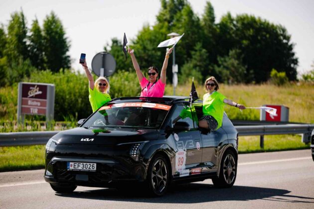 &bdquo;Aurum 1006 km&ldquo; metu vykstantis &bdquo;Moterų i&scaron;&scaron;ūkis&ldquo; (nuotr. organizatorių)