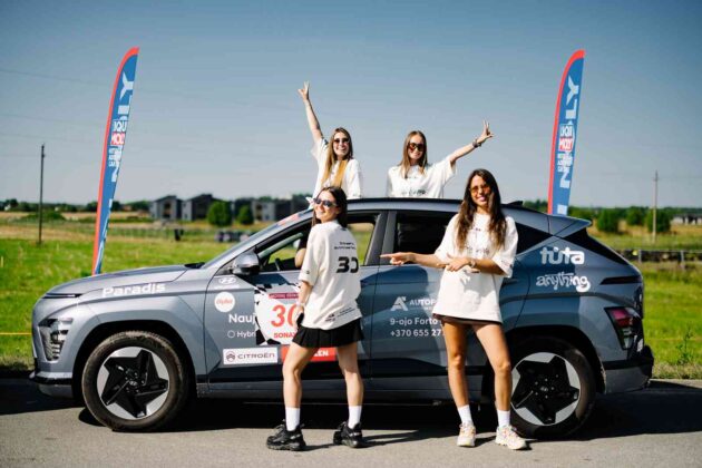 &bdquo;Aurum 1006 km&ldquo; metu vykstantis &bdquo;Moterų i&scaron;&scaron;ūkis&ldquo; (nuotr. organizatorių)