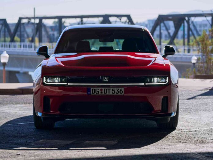 „Dodge Charger Daytona“ (nuotr. gamintojo)