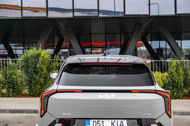 &bdquo;Kia EV4&ldquo; elektromobilis (nuotr. Automobilistika.lt)