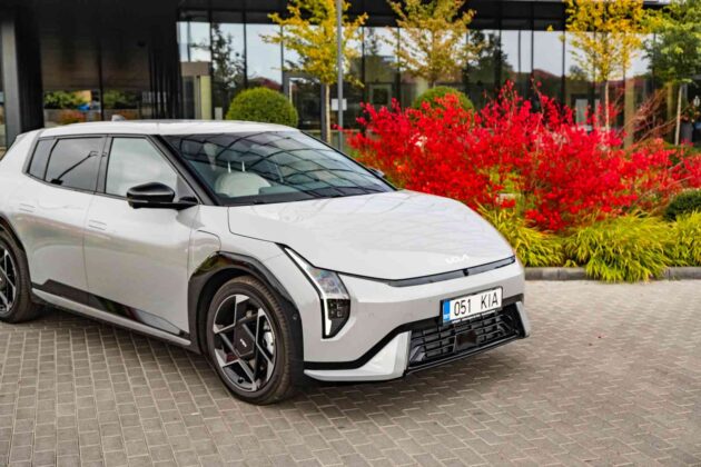 &bdquo;Kia EV4&ldquo; elektromobilis (nuotr. Automobilistika.lt)