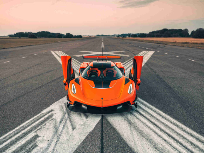 „Koenigsegg Jesko“ (nuotr. gamintojo)
