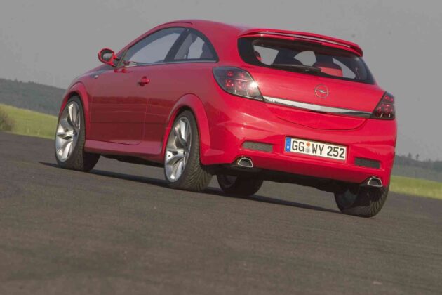 &bdquo;Opel Astra GTC High Performance Concept&ldquo; (nuotr. gamintojo)