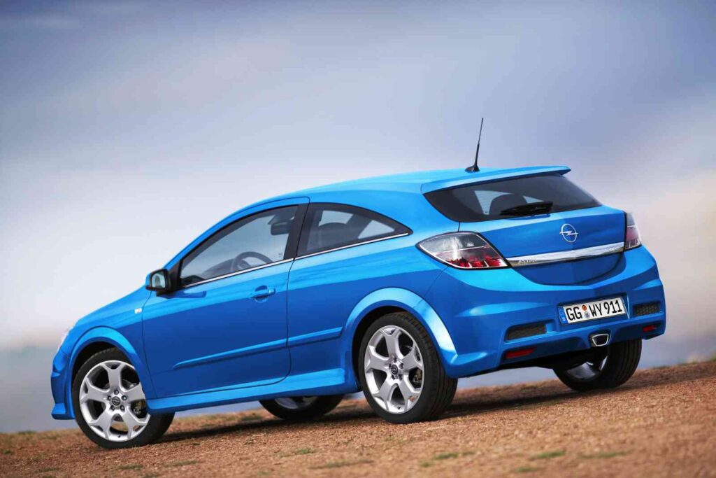 „Opel Astra OPC“ (nuotr. gamintojo)