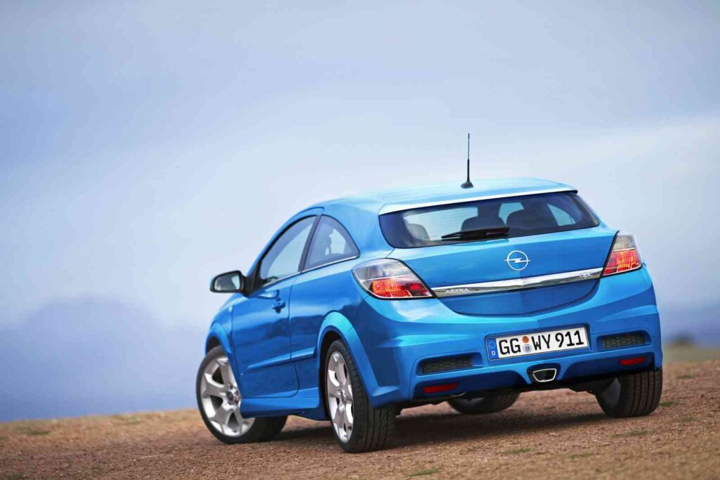 „Opel Astra OPC“ (nuotr. gamintojo)