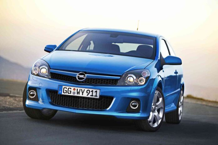 „Opel Astra OPC“ (nuotr. gamintojo)