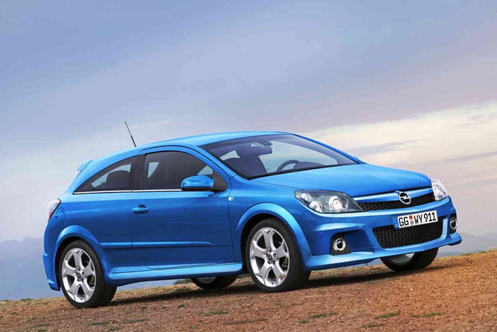 „Opel Astra OPC“ (nuotr. gamintojo)