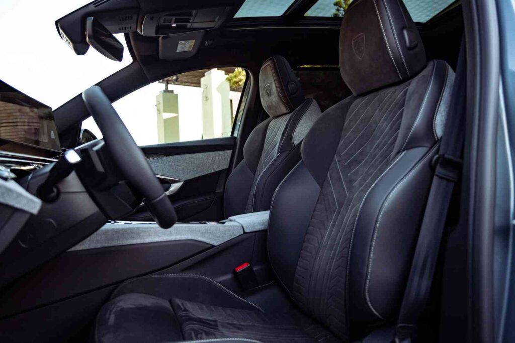 Elektrinis „Peugeot e-5008“ (nuotr. Automobilistika.lt)