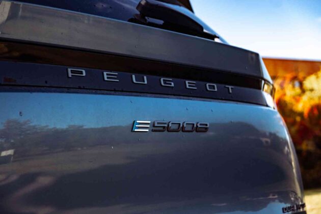 Elektrinis &bdquo;Peugeot e-5008&ldquo; (nuotr. Automobilistika.lt)