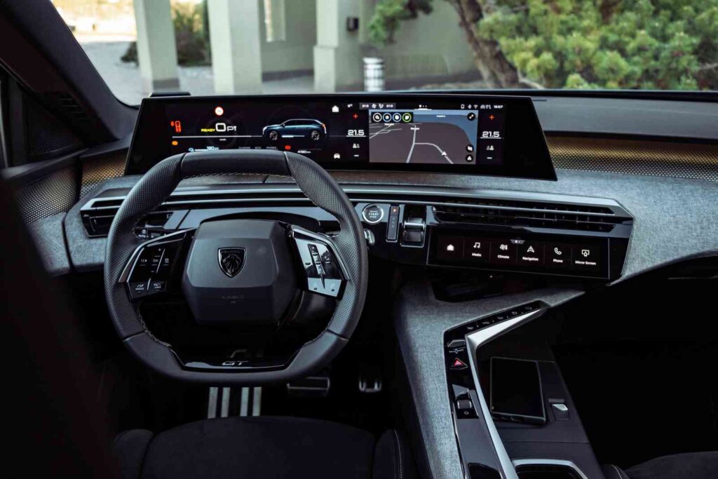 Elektrinis „Peugeot e-5008“ (nuotr. Automobilistika.lt)