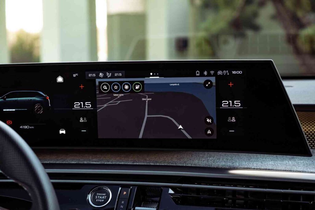 Elektrinis „Peugeot e-5008“ (nuotr. Automobilistika.lt)