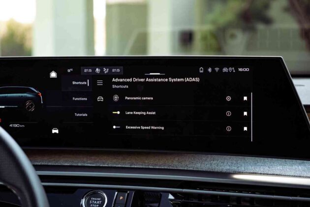 Elektrinis &bdquo;Peugeot e-5008&ldquo; (nuotr. Automobilistika.lt)