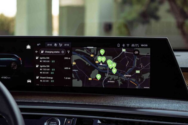 Elektrinis &bdquo;Peugeot e-5008&ldquo; (nuotr. Automobilistika.lt)