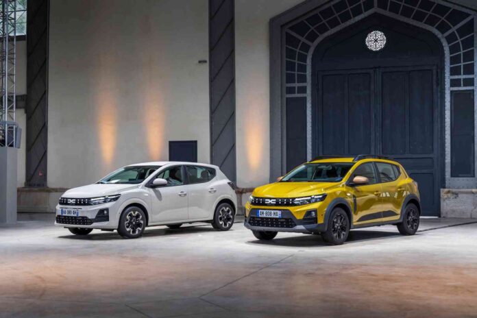 Hibridiniai „Dacia“ automobiliai (nuotr. gamintojo)