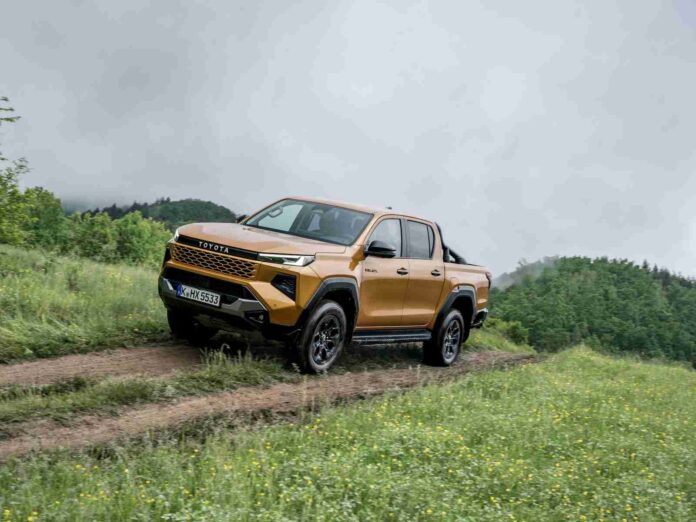 Naujos kartos „Toyota Hilux“ pikapas (nuotr. gamintojo) Naujos kartos „Toyota Hilux“ pikapas (nuotr. gamintojo)