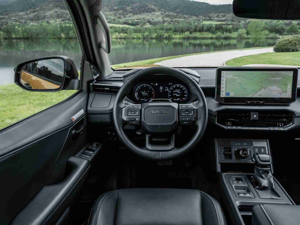 Naujos kartos „Toyota Hilux“ pikapas (nuotr. gamintojo)