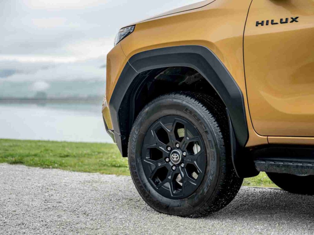 Naujos kartos „Toyota Hilux“ pikapas (nuotr. gamintojo)