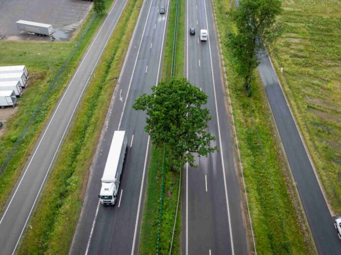 Transporto priemonių eismas (nuotr. Via Lietuva)