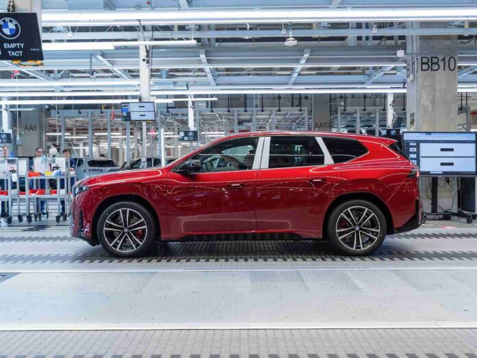 „BMW iX3“ (nuotr. gamintojo)