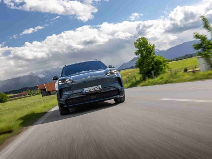 „Porsche Cayenne S“ (nuotr. gamintojo)