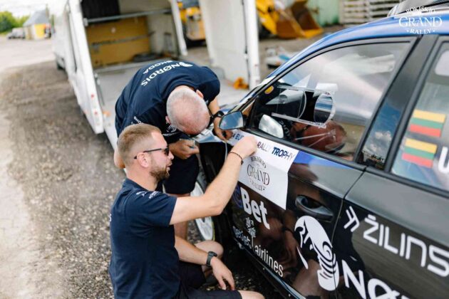 &bdquo;Roki&scaron;kio Grand Rally&ldquo; techninė komisija (nuotr. Andrius Laucius)