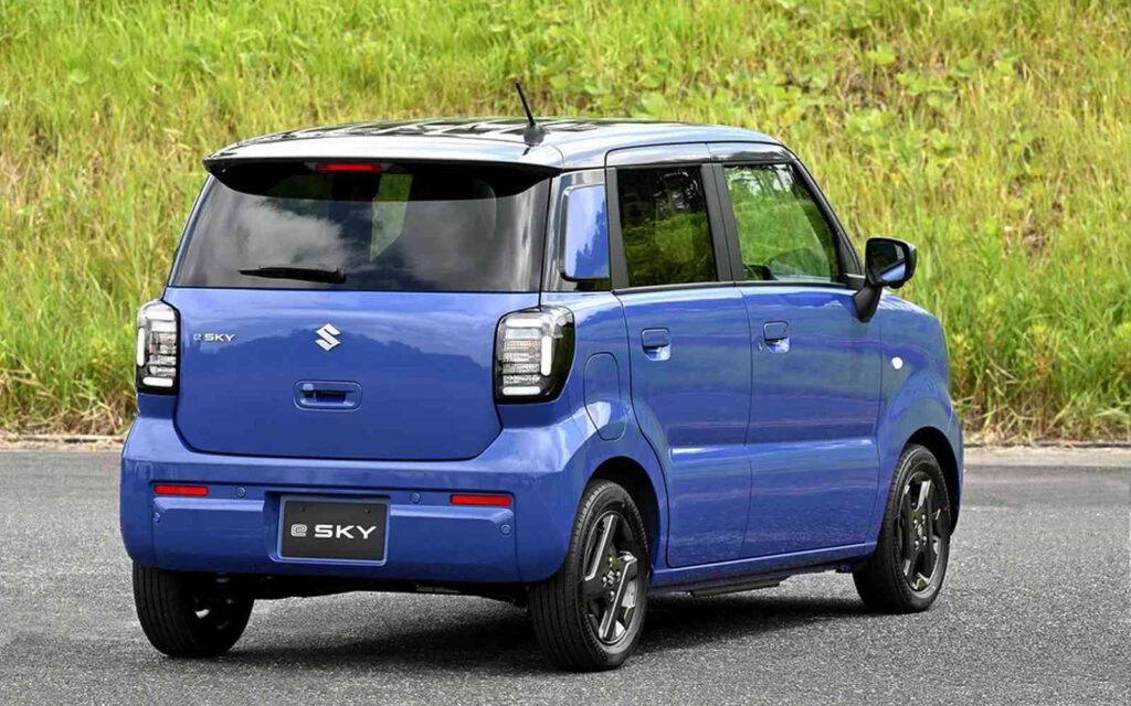 „Suzuki e-SKY“ (nuotr. gamintojo)