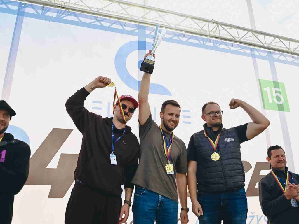 24 valandų elektromobilių lenktynės (nuotr. organizatorių)