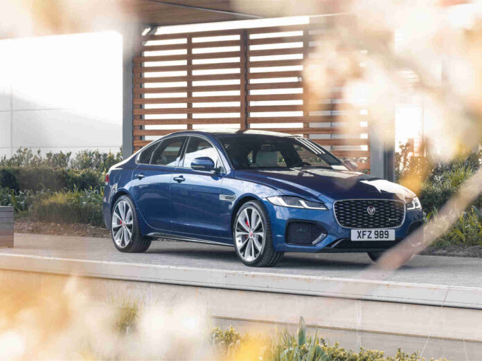 „Jaguar XF P300“ (nuotr. gamintojo) „Jaguar XF P300“ (nuotr. gamintojo)