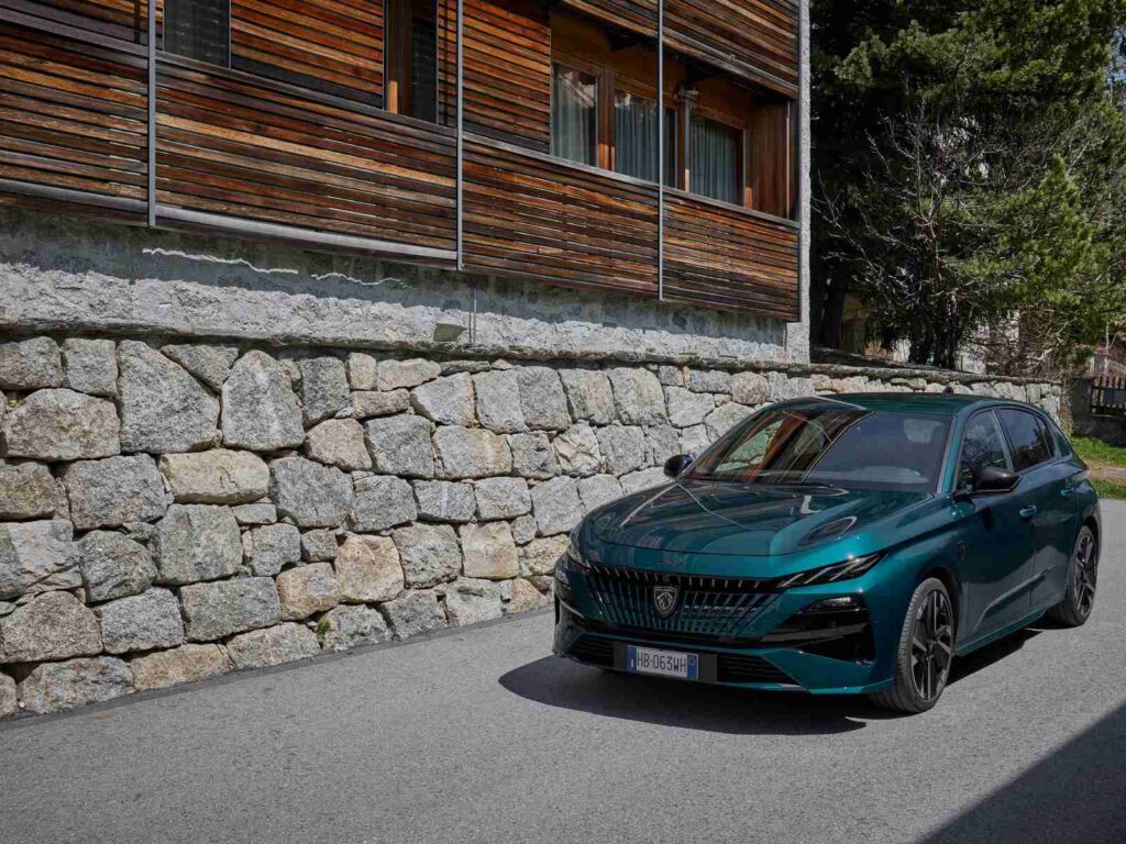 „Peugeot 308“ (nuotr. gamintojo)