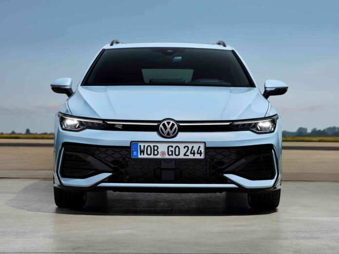 „Volkswagen Golf R-Line Variant“ (nuotr. gamintojo) „Volkswagen Golf R-Line Variant“ (nuotr. gamintojo)