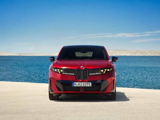 &bdquo;BMW iX4&ldquo; (nuotr. gamintojo)