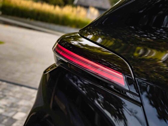 &bdquo;Porsche Cayenne Turbo Electric&ldquo; (nuotr. Automobilistika.lt)