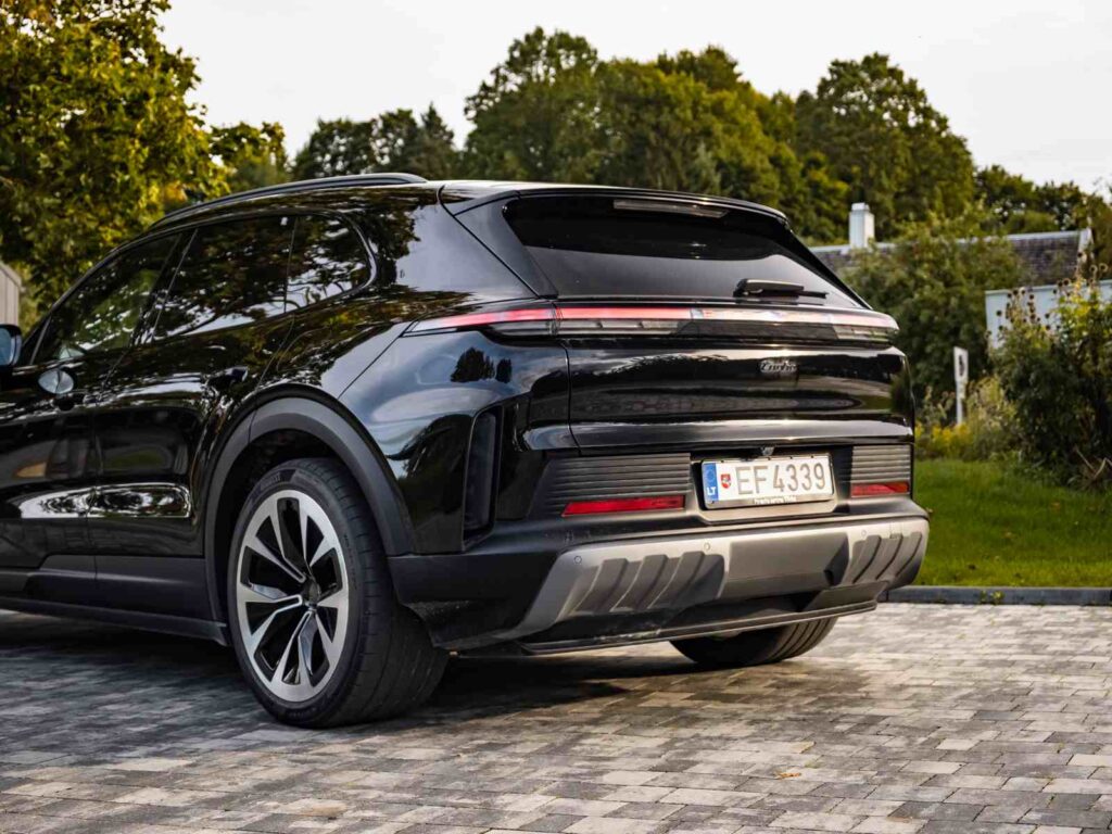 „Porsche Cayenne Turbo Electric“ (nuotr. Automobilistika.lt)