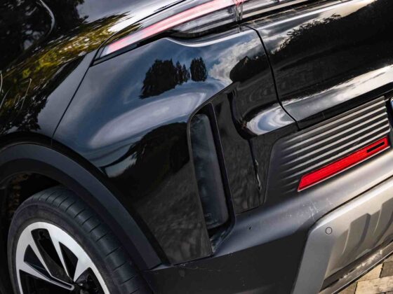 &bdquo;Porsche Cayenne Turbo Electric&ldquo; (nuotr. Automobilistika.lt)