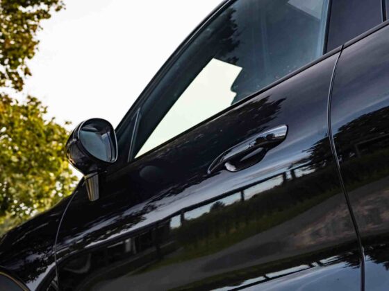 &bdquo;Porsche Cayenne Turbo Electric&ldquo; (nuotr. Automobilistika.lt)