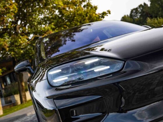 &bdquo;Porsche Cayenne Turbo Electric&ldquo; (nuotr. Automobilistika.lt)