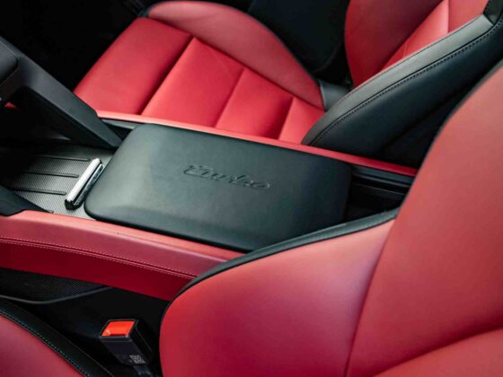 &bdquo;Porsche Cayenne Turbo Electric&ldquo; (nuotr. Automobilistika.lt)