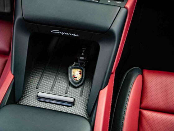 „Porsche Cayenne Turbo Electric nuotr. Automobilistika 67